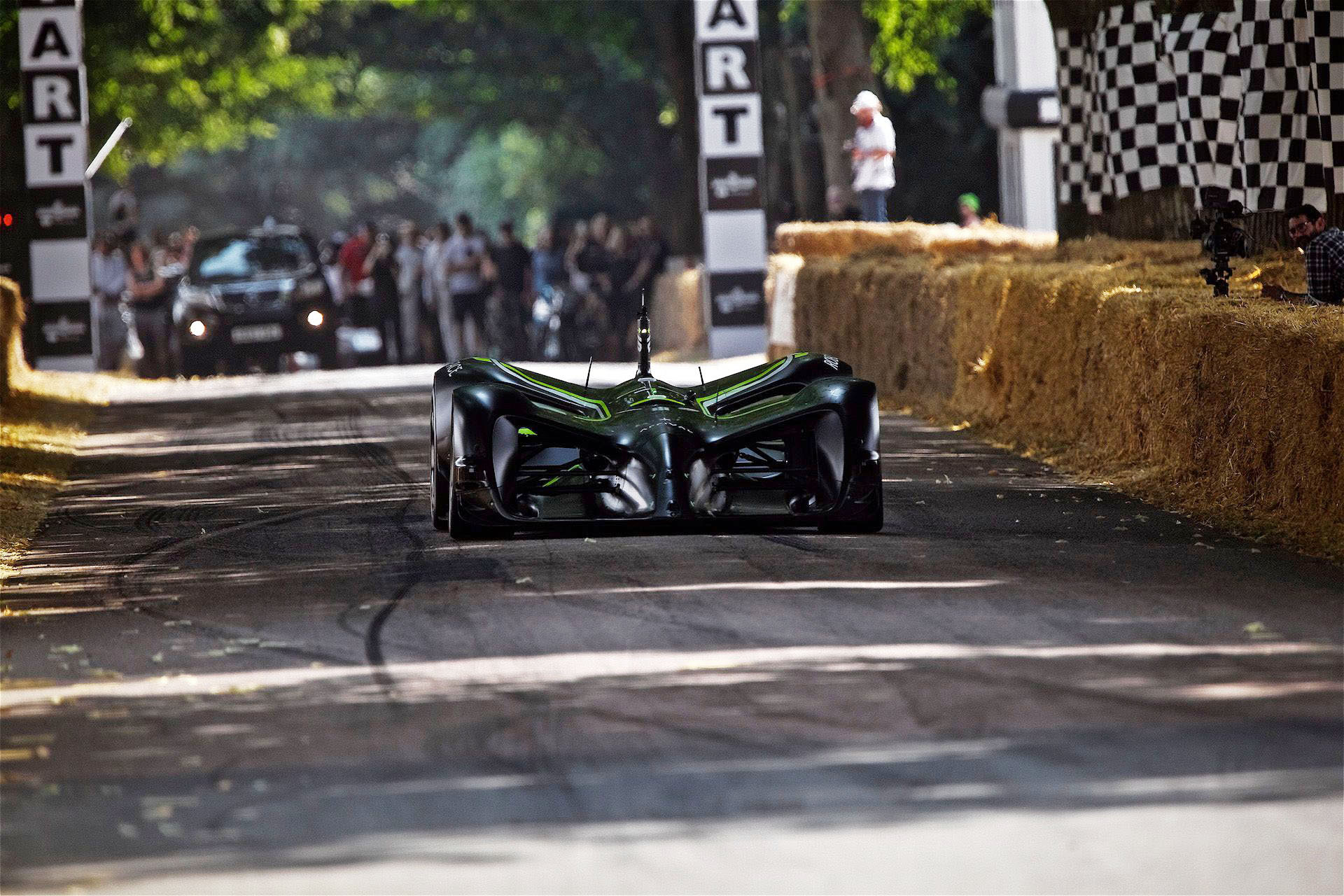 ROBORACE自动驾驶电动赛车 2.jpg