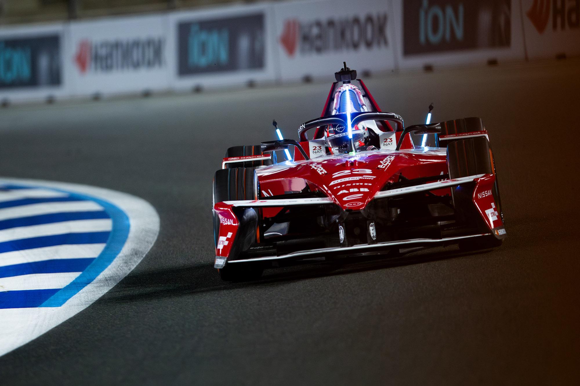 2、日产Formula E车队在吉达双站赛次回合中实现强势反弹 (1).jpg